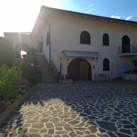 Villa Nicol
