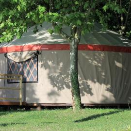 Parco Del Lago Glamping And Camping, hotel in Anguillara Sabazia