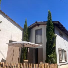 Chalet bois avec terrasse dans le Sauternais