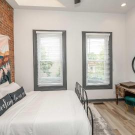 2 King Beds, Near OTR and Downtown, Free Parking