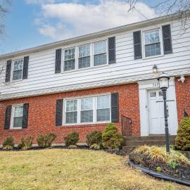Kenwood Keys Suites - for 12, hotel sa Cincinnati
