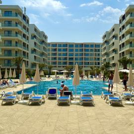 Sea Breeze, Park Residence 2 with Seaview