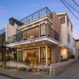 Beach Paradise - Stunning 3-Story in Long Beach