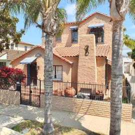 La Brisa - One Block from the Beach