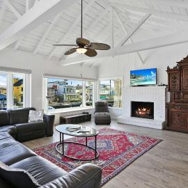 Grand Canal Getaway - Balboa Island