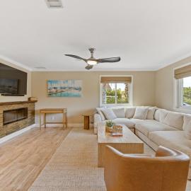 4611 Doris, Private Pool Home, Walk to the Beach, Modern Coastal Style