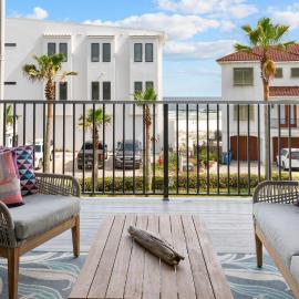 Cozy Coastal Getaway with Pool Access & Short 5-min Walk to Beach