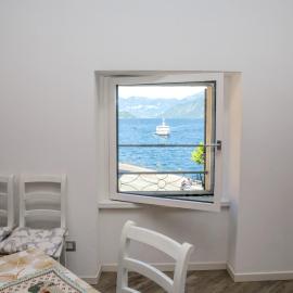 Casa Hygge - Lake Front - Photographer's Art Home