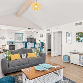 Tranquil Turquoise - Pet Friendly, hotel in Port Aransas