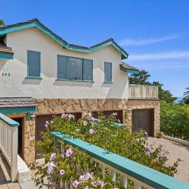 Blue Ocean View Retreat - Minutes to Beach, hótel í Summerland