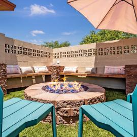 5BR Sleeps 10 Hot Tub Fire Pit Games & Walk to ASU