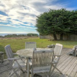 Sibley - Beautiful Ocean Views & Hot Tub, hotel in Sea Ranch