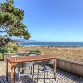Ocean Views - Near Bluff Coast Trail - Hot Tub