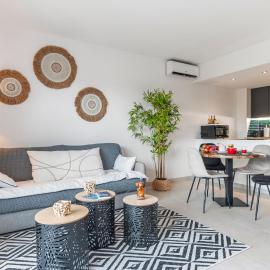 Charmant duplex moderne proche plage Anse Marcel, hotel in Anse Marcel 