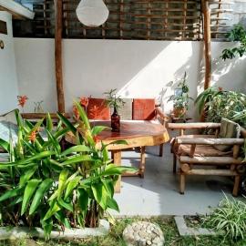 Nalu Nalu Hostel، فندق في سان خوان ديل سور