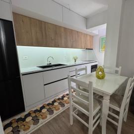 Joanna's Guest House- New renovation, hotell sihtkohas Tepelenë