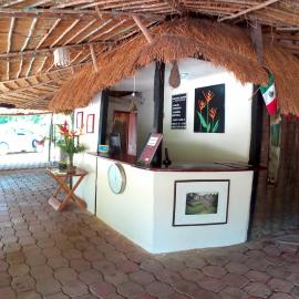 Hotel Cabañas Safari, хотел в Паленке