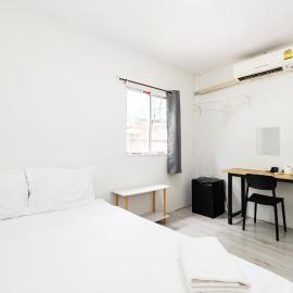 XXStay On Siriraj BKK - สเตย์ ออน โรงพยาบาล ศิริราช, hotel in Bangkok Noi