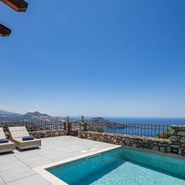 Anastasia Villa, Libyan SeaViews with Heated Pool, By ThinkVilla, Hotel in Sellía