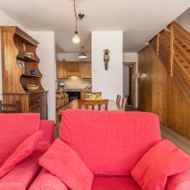 Casa Cavina, ampia con giardino e garage
