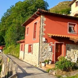 Casa Aurora, your home 10 minutes drive from Cangas de Onis