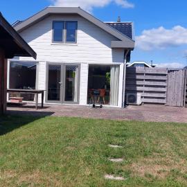 Vakantiewoning Loosdrechtse Plassen, מלון בלוסדרכט