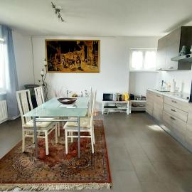 Two BIG entire apartments with stunning view、カデマリオのホテル