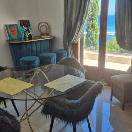 Penthouse Ipsos Marina, hotell i Ýpsos