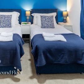 Inviting 2-Bed apartments - Perfect for Contractors & Business Travellers Parking - Wi-Fi - Netflix, hotel in Retford