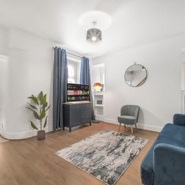 The Modern Cwtch House - Swansea