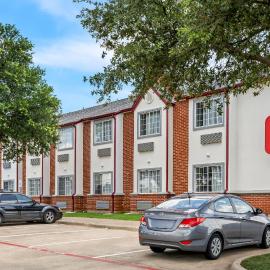 Red Roof Inn & Suites Euless - DFW Airport Southwest, hotel v mestu Euless