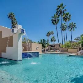 Sabino Canyon Condo with a Pool and Spa, viešbutis mieste Tusonas