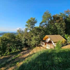 ForRest Garden - Where Nature Meets Comfort, hotel a Portorož