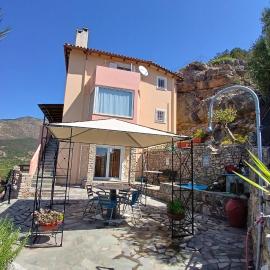 Margherita's holidays home, hotel u gradu Agios Spiridon Fokidas