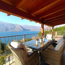 Casa Athena by Gottschalk