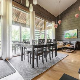 Villa Kultaranta B - Comfy Cabin Retreat in Tahko with Hot Tub & Sauna