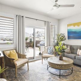 Happy Hawaiian Themed Condo, hotel a Washington