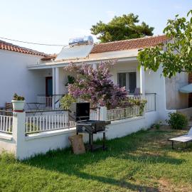 Eleonas Home Rental，Mirodháton的飯店