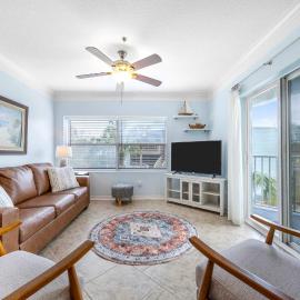 Ocean Hibiscus Retreat - For 8