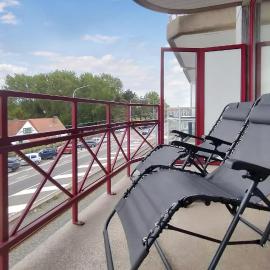 Beautiful Apartment In Nieuwpoort-Bad With Wifi