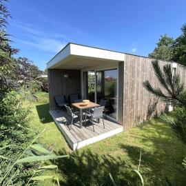 Design Cabin Sint Maartenszee, Hotel in Sint Maartensvlotbrug