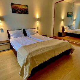Chill House, hotel in Deva
