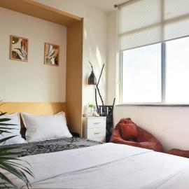 Panoramic City Views -15th Floor Studio Apartment, hotel in Zirakpur
