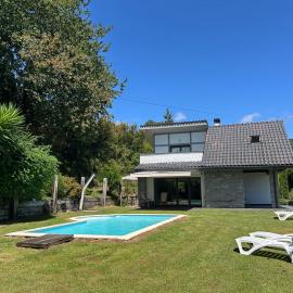 Casa Libao-VILLA ENTRE BILBAO Y URDAIBAI CON PISCINA PRIVADA