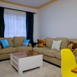 Happy Home Ke, hotelli kohteessa Meru