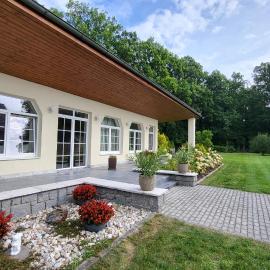 Apartmány a penzion Hacienda, hotel in Domanín