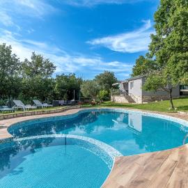 House Nina, hotel in Pazin