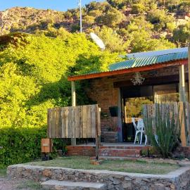The Candle Cottage at Keurkloof Valley Family Farm, hotel in Uniondale