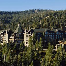 The Ritz-Carlton, Lake Tahoe、トラッキーのホテル