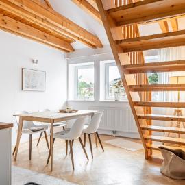 Alpena Homes, Zentrum, Domblick, Küche, hotell i Linz